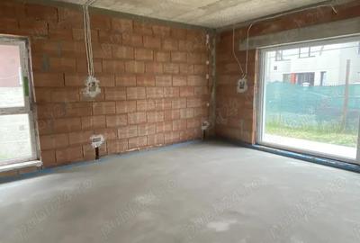 Zona Braytim, BLOC NOU, apartament 3 camere decomandat, etaj 1, 70 mp utili, pre? 2100 euro mp - 1