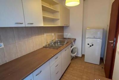 Garsonieră decomandată, mobilată în Central - 4