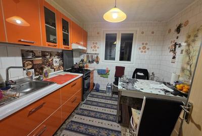 Apartament cu 3 camere decomandat în Dristor - 2