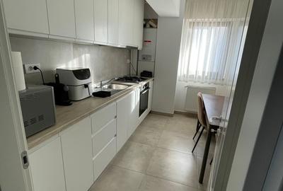Apartament cu 3 camere decomandat, mobilat în Nicolina - 2