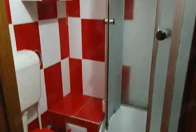 Apartament cu 3 camere decomandat în Central - 1