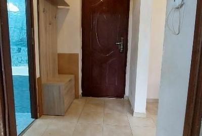 TITAN, Auchan - Piata 1 Decembrie, Aleea Ciucea 3, PROPRIETAR, vand ap. 2 camere - 4