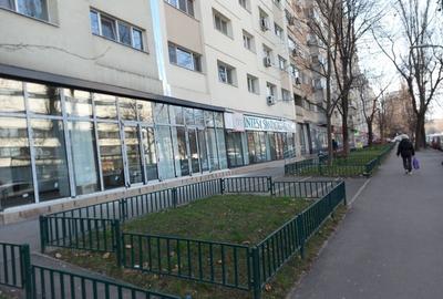 Spatii comerciale bulevardul Basarabia 70,124 mp,194 mp - 4