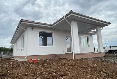 Casă în Crevedia - 2