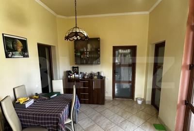 Casa de vanzare, cu 4 camere, 120 mp, Zona Piata Mare - 4