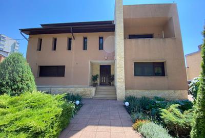 Vila Bucurestii Noi- Parc Bazilescu - 1