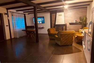 Casă cu 4 camere cu Teren 300 Mp în Trăisteni - 2