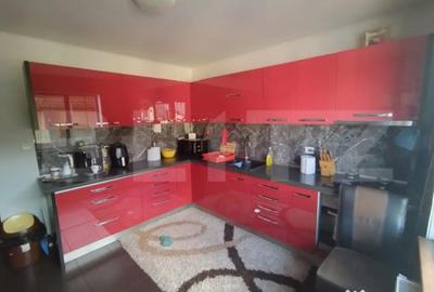 Casă cu 5 camere cu Teren 462 Mp în Malu Mare - 4