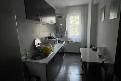 Garsoniera 39 m etaj 2 sector 4 aproape de metrou - 2