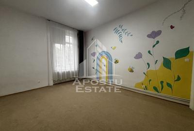 Casă cu 5 camere cu Canalizare în Lunei - 18