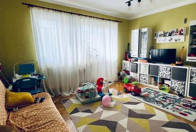 Apartament cu 3 camere decomandat, mobilat în Iosefin