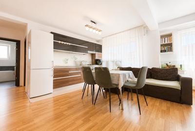 Apartament cu 3 camere semidecomandat, mobilat în Florești - 2