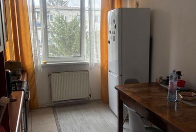 Apartament cu 4 camere semidecomandat în Gojdu - 1