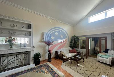 Casă cu 4 camere cu Teren 160 Mp în Central - 3