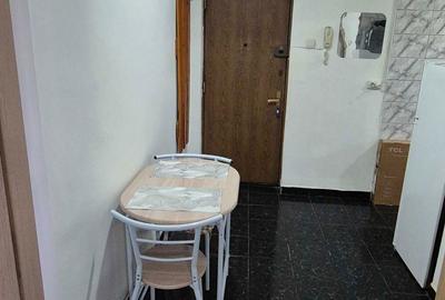 Garsonieră decomandată în Militari - 2