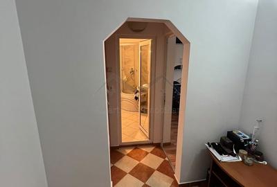 Apartament cu 2 camere decomandat în Cug - 4