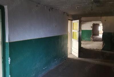 Spațiu comercial, de 600 mp, în Bușteni - 1