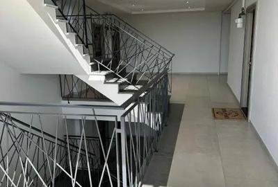 Apartament cu 3 camere semidecomandat în Valea Borcutului - 1
