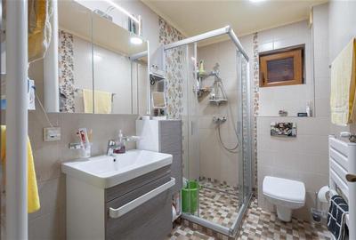 Casă individuală cu 5 camere cu Canalizare în Bucium - 33