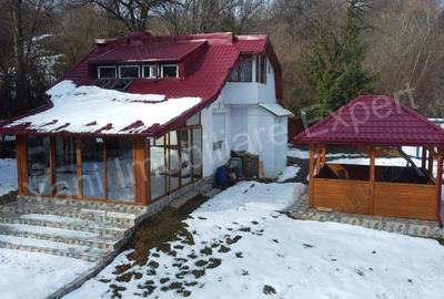 Casă în Brădetu - 2