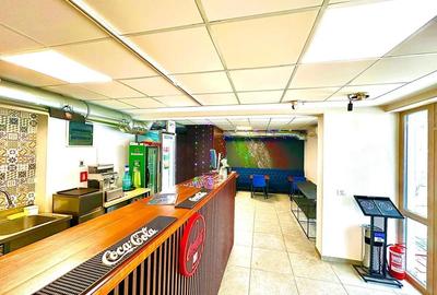 Spațiu comercial, de 60 mp, în Central - 7