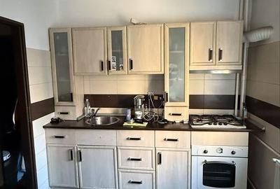 Garsonieră decomandată în Brâncoveanu