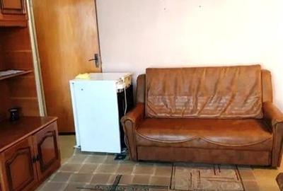 Apartament cu 2 camere semidecomandat, mobilat în Tractorul - 4