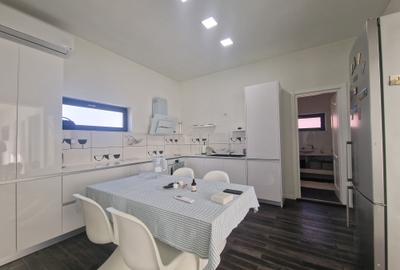 Apartament cu 3 camere decomandat, mobilat în Central - 12