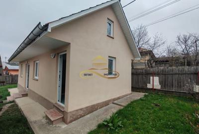 Casă individuală cu 2 camere cu Canalizare în Parincea - 4
