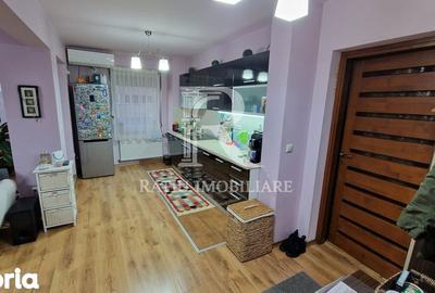 Apartament cu 3 camere în Nufărul - 12