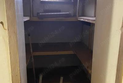 De vanzare apartament 4 camere - 8