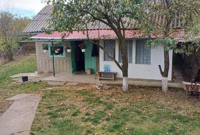 Casă cu 3 camere în Leorda