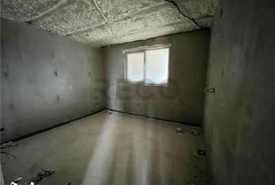 Casă cu 3 camere cu Teren 200 Mp în Nojorid