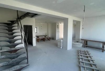 Casă cu 5 camere cu Teren 394 Mp în Agigea - 13