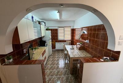 Apartament cu 3 camere decomandat, mobilat în Rahova - 5