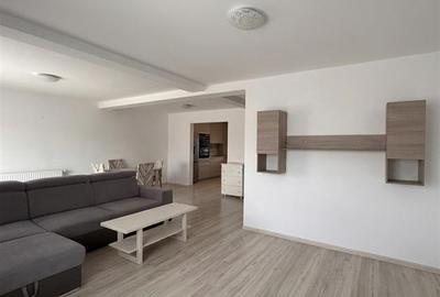 Duplex cu 4 camere cu Canalizare în Sânpetru - 1