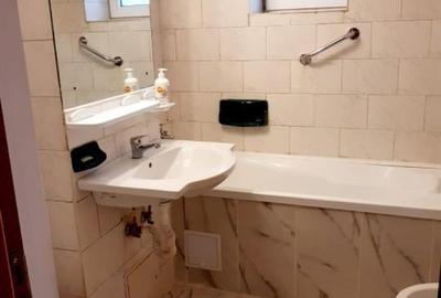 Inchiriere  de la proprietar apartament 3 camere decomandate Bdul.Decebal - 5