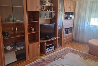 Apartament cu 3 camere decomandat în Central - 2