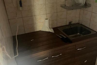 Garsonieră decomandată în Central - 4