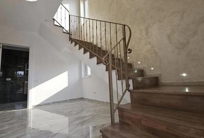 Casă cu 5 camere cu Teren 225 Mp în Ciurbești - 2