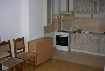 Apartament cu 2 camere decomandat în George Enescu