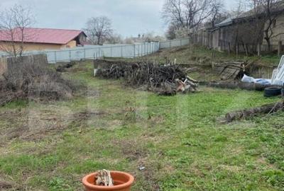 Teren de 1268 mp, în Central