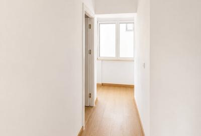 Apartament cu 4 camere decomandat în Tomis Mall - 3