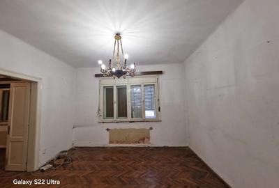 Vand casa Compex Studentesc - 2