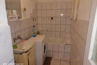 Garsonieră decomandată în Central - 1