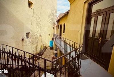 Casă cu 7 camere cu Teren 277 Mp în Central - 7