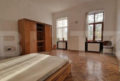 Cladire 3 camere, etaj intermediar, fatada platita, Piata Ma - 2