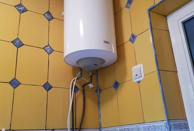 Casă cu 9 camere cu Teren 1500 Mp în Central - 7
