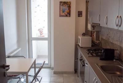 Apartament cu 2 camere decomandat în Runcu - 3