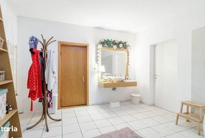 Casă cu 9 camere cu Canalizare în Sălăjan - 8